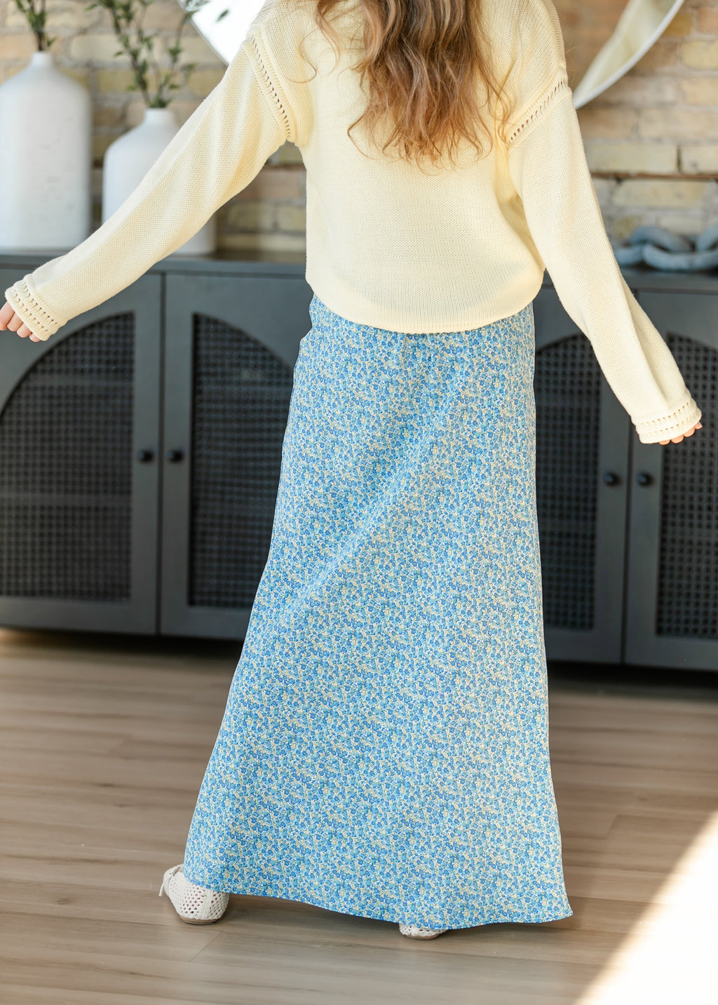 Things Between® Kira Blue Floral Maxi Skirt