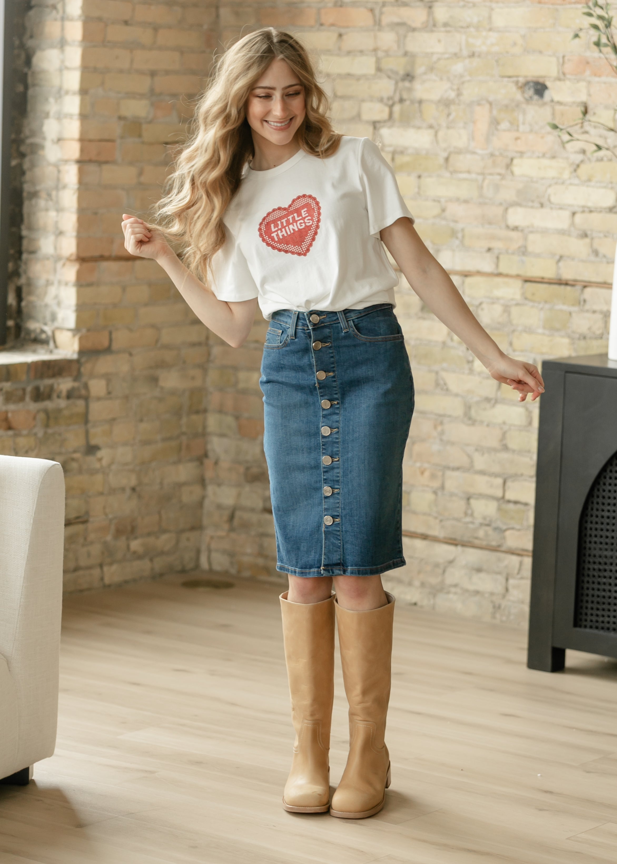 Things Between® Crochet Lace Heart Graphic T-Shirt